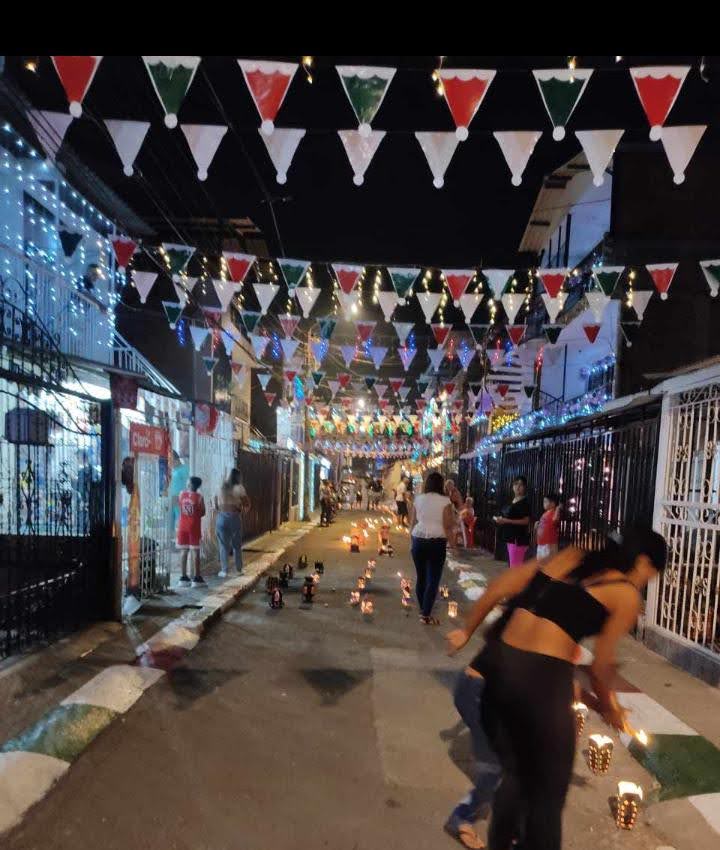 Gorros Navideños x 50mts