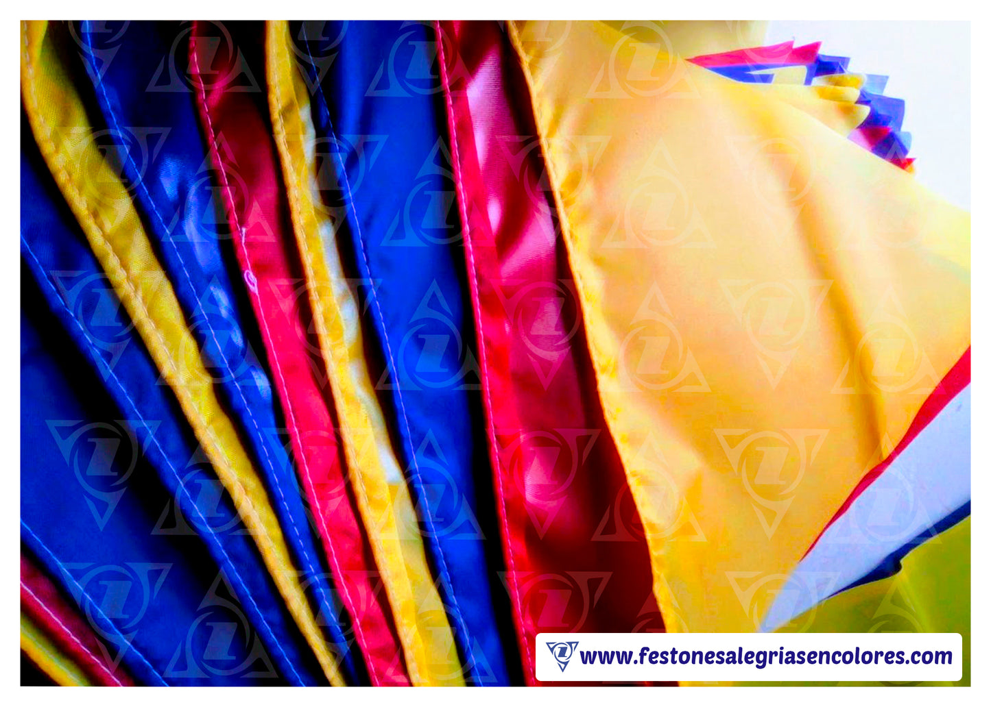 Festón Triangular Multicolor 50m - Tela Plastificada