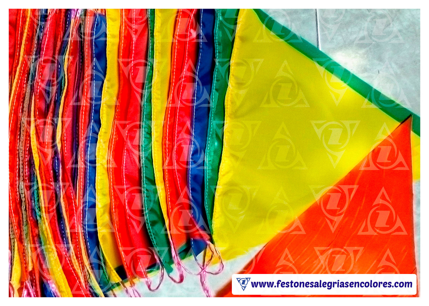 Festón Triangular Multicolor 50m - Tela Plastificada